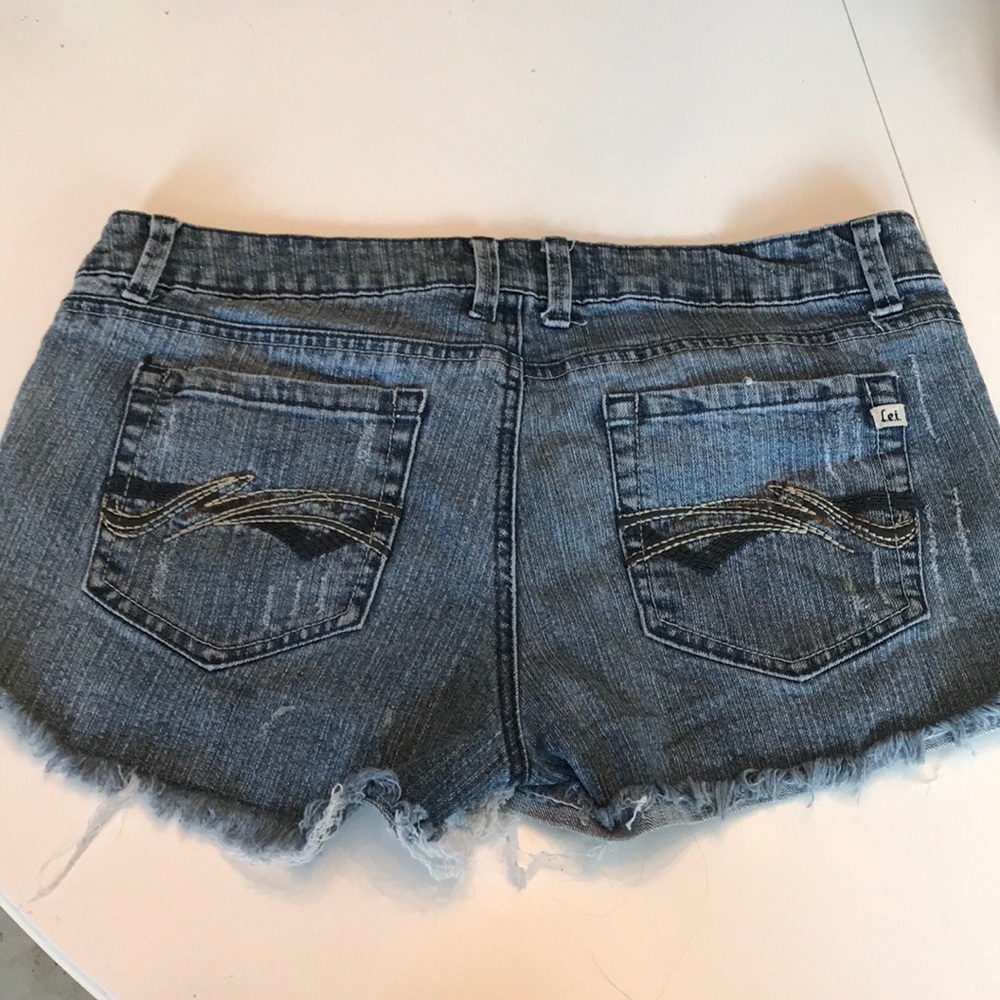 Lei shorts